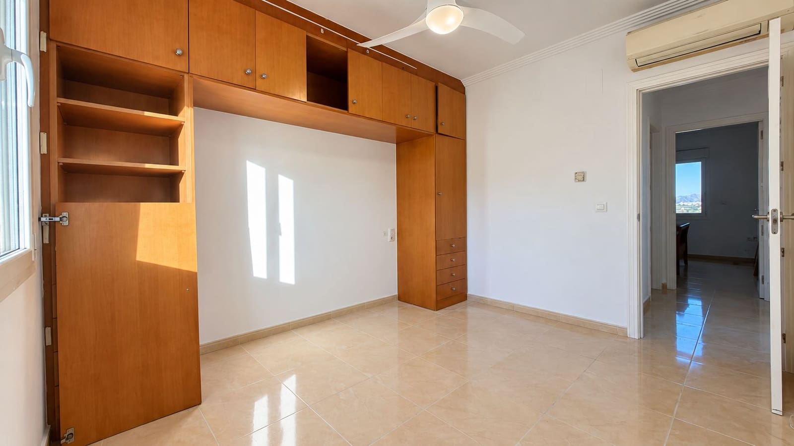 4 bedroom Villa for sale in Beniarbeig with pool garage - € 799,000 (Ref: 10163160)
