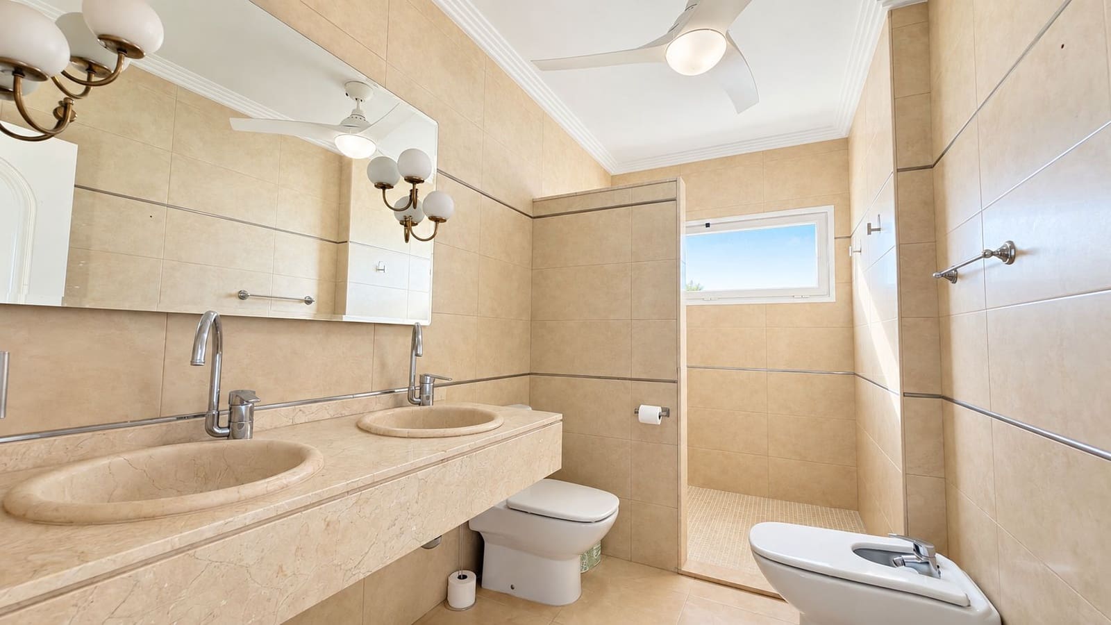 4 bedroom Villa for sale in Beniarbeig with pool garage - € 799,000 (Ref: 10163160)