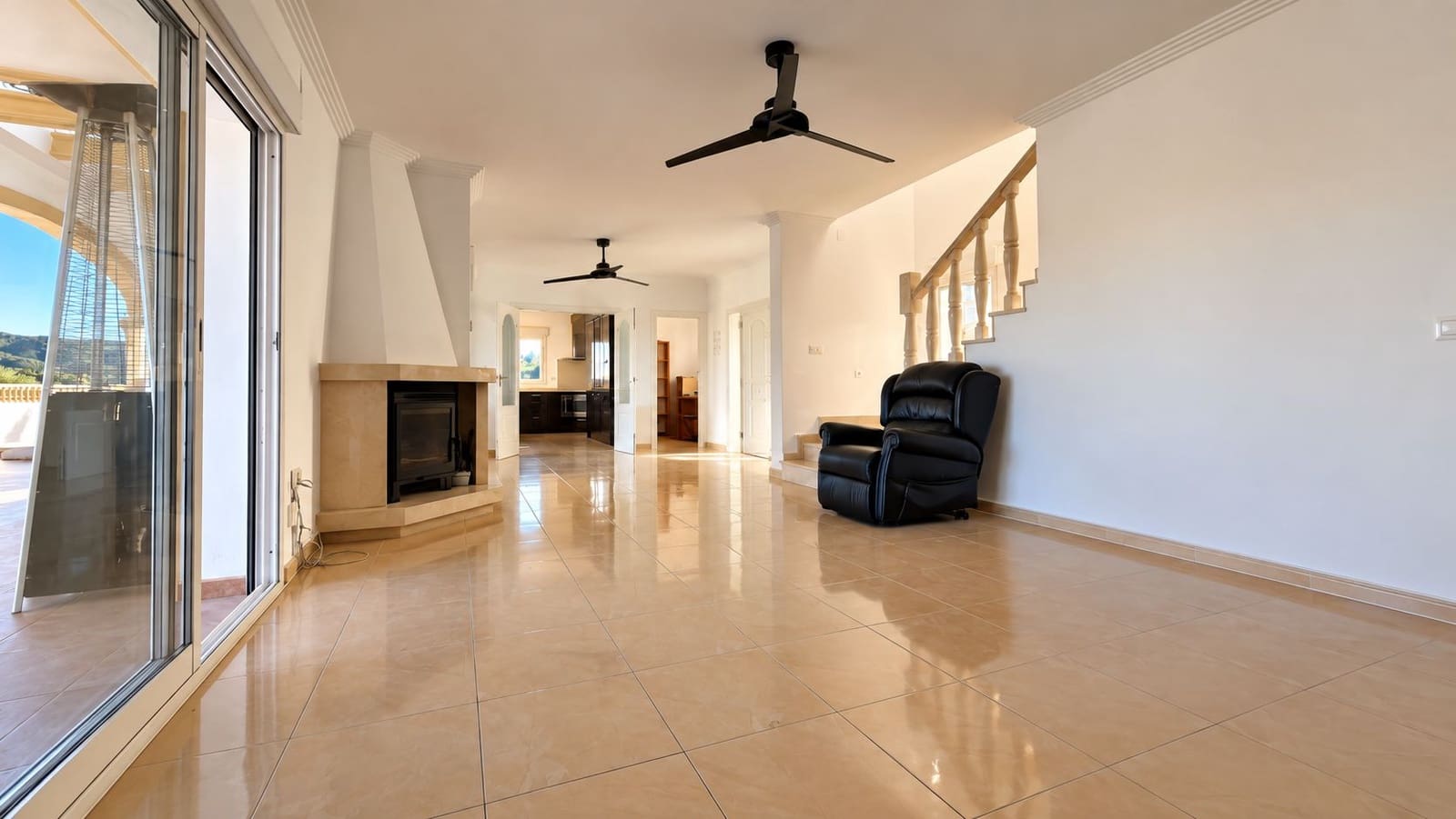 4 bedroom Villa for sale in Beniarbeig with pool garage - € 799,000 (Ref: 10163160)