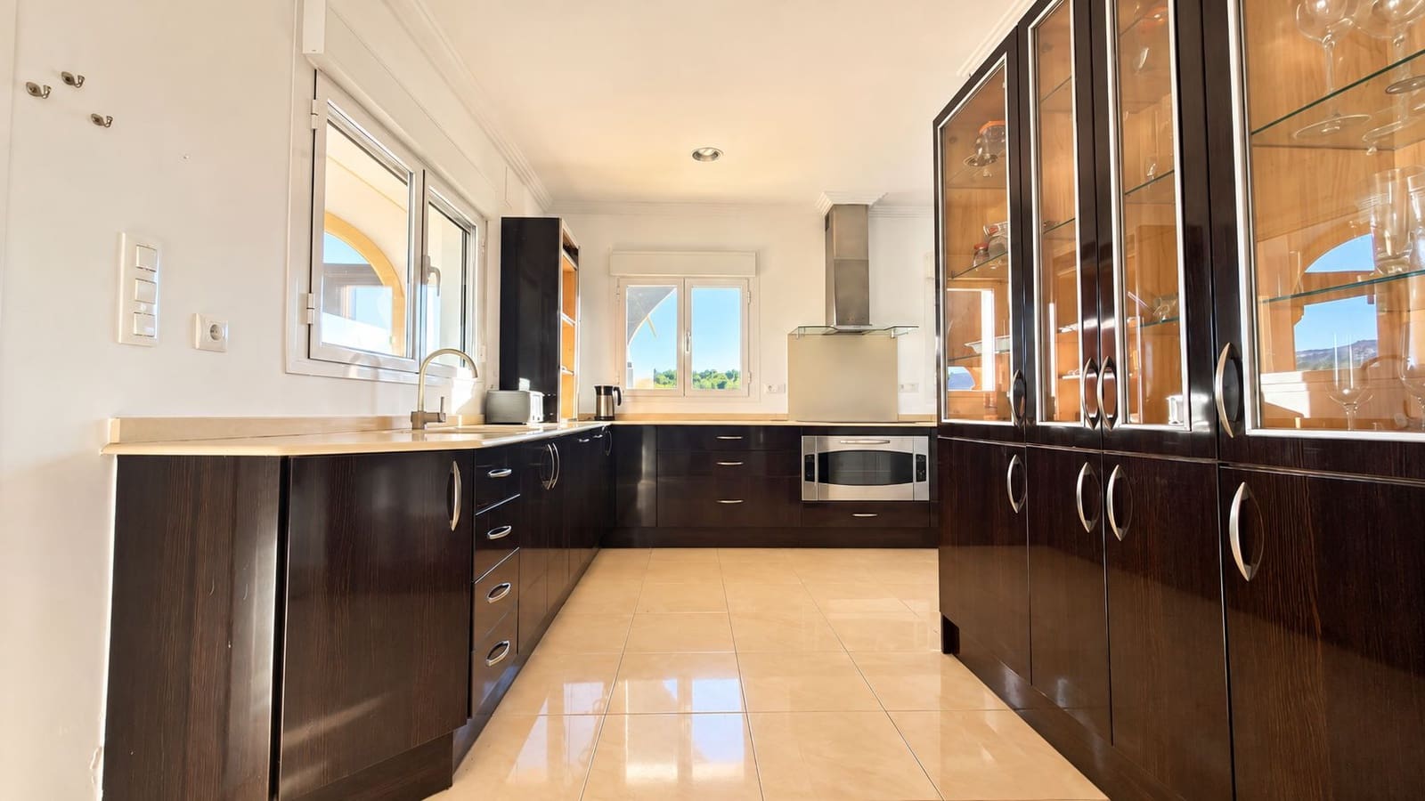 4 bedroom Villa for sale in Beniarbeig with pool garage - € 799,000 (Ref: 10163160)