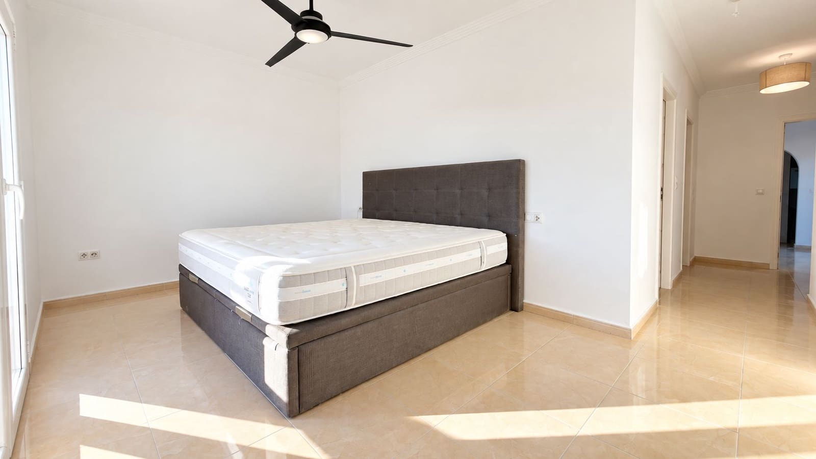 4 bedroom Villa for sale in Beniarbeig with pool garage - € 799,000 (Ref: 10163160)