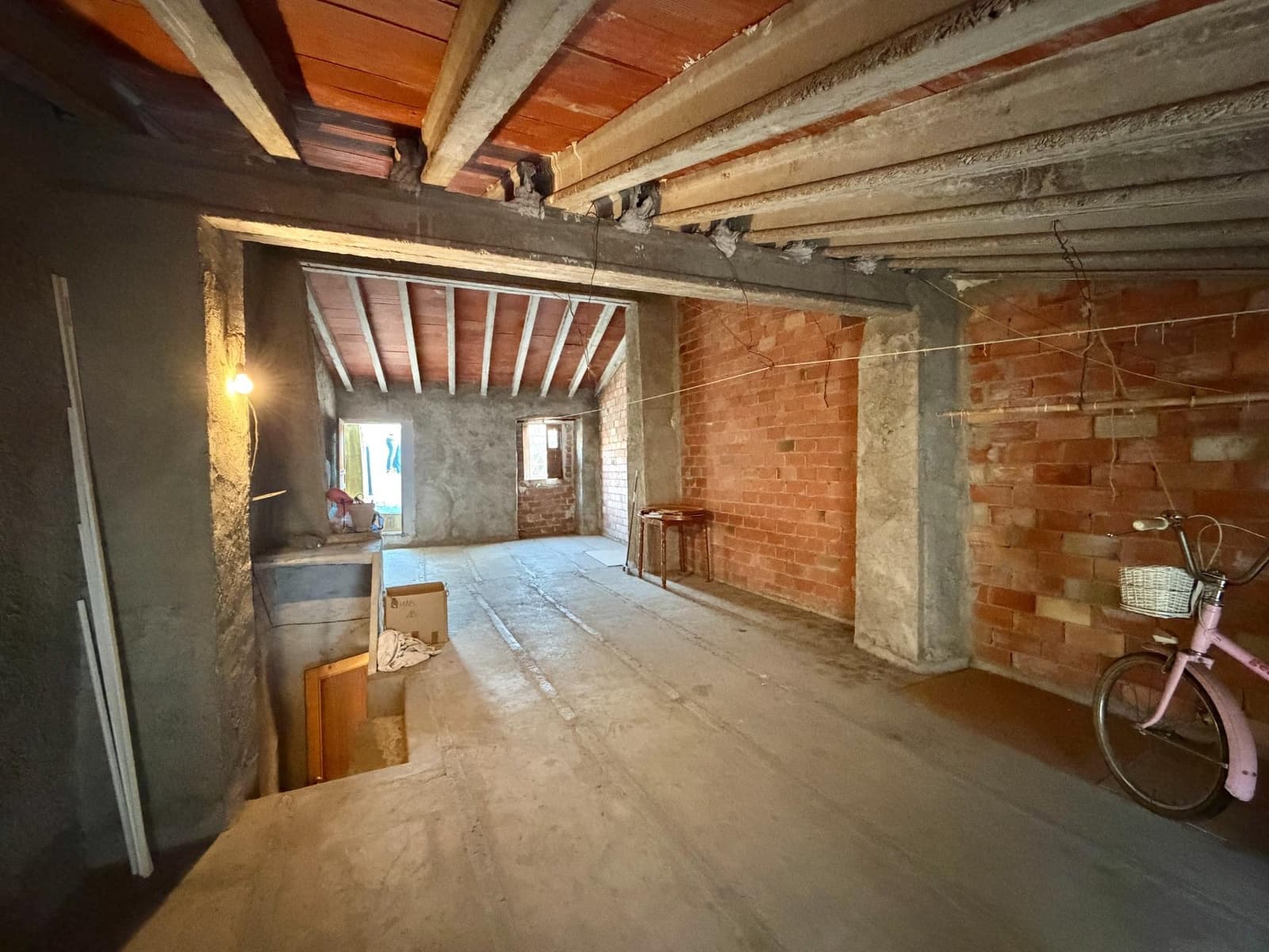 4 bedroom Townhouse for sale in L'Orxa / Lorcha - € 150,000 (Ref: 10163161)