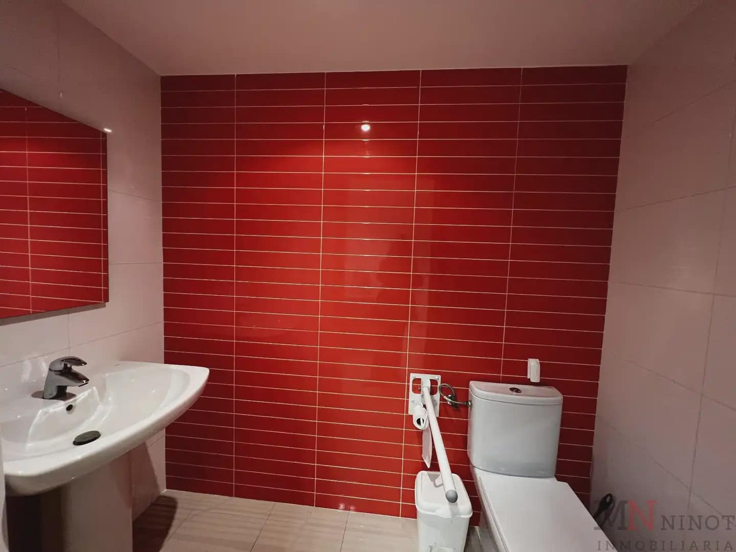 Oficina en Castelló de la Plana en alquiler - 450 € (Ref: 10081660)