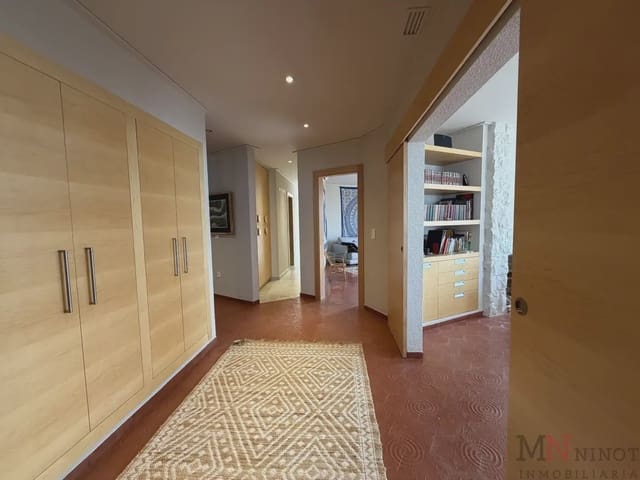 3 slaapkamer Villa te huur in Oropesa  met garage - € 3.500 (Ref: 10081665)