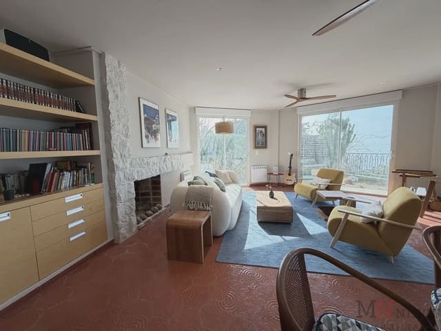 3 slaapkamer Villa te huur in Oropesa  met garage - € 3.500 (Ref: 10081665)