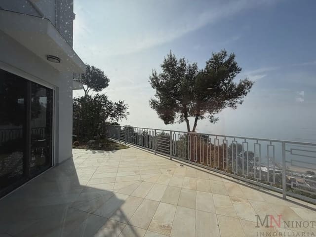 3 slaapkamer Villa te huur in Oropesa  met garage - € 3.500 (Ref: 10081665)