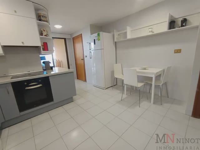 4 soverom Leilighet til leie i Benicàssim med svømmebasseng garasje - € 3 700 (Ref: 10081666)