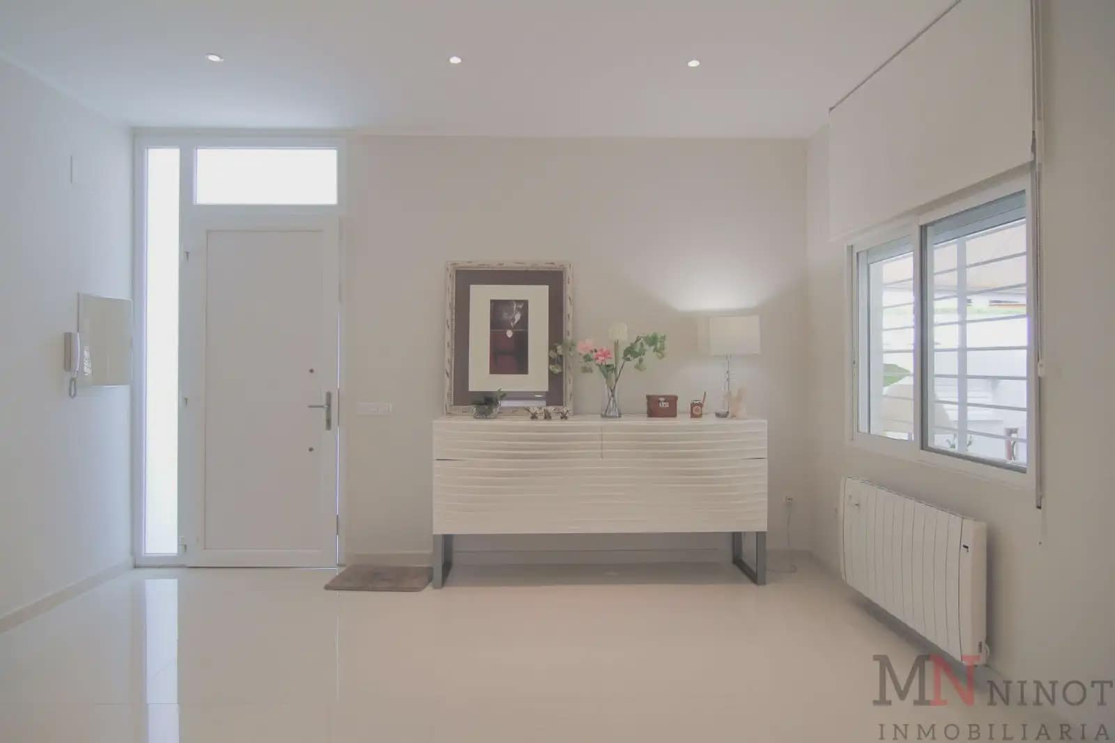 5 slaapkamer Villa te huur in Benicassim met garage - € 3.300 (Ref: 10081667)