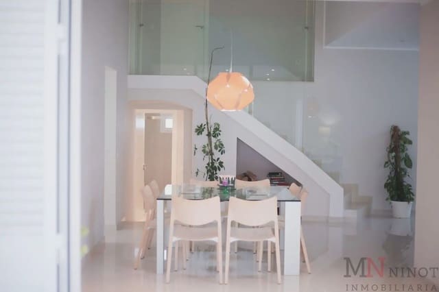 5 slaapkamer Villa te huur in Benicàssim met garage - € 3.300 (Ref: 10081667)