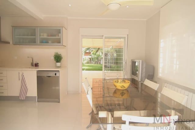 5 slaapkamer Villa te huur in Benicàssim met garage - € 3.300 (Ref: 10081667)