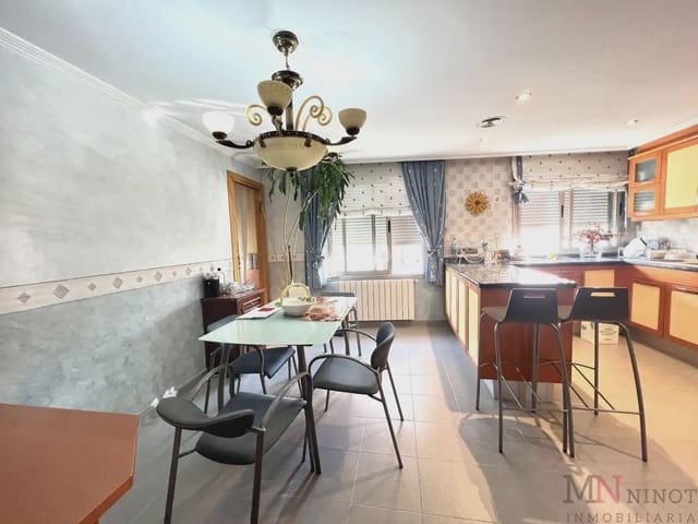 5 sypialnia Mieszkanie na sprzedaż w Centro, Castelló de la Plana z garażem - 405 000 € (Ref: 10081670)