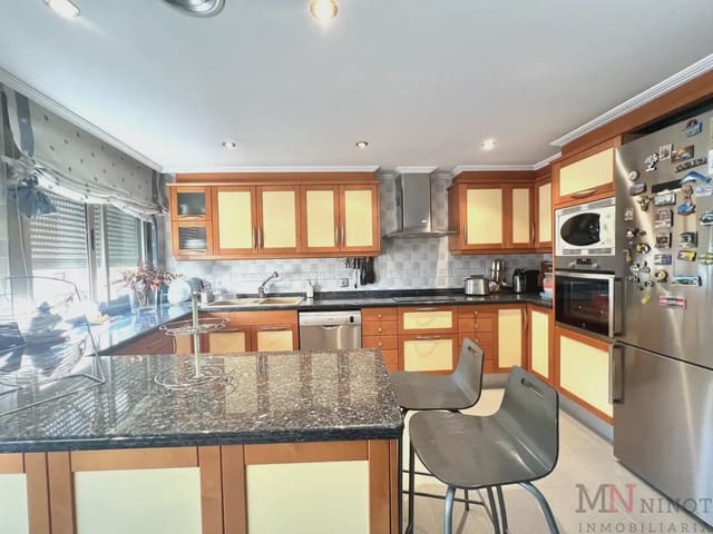5 sypialnia Mieszkanie na sprzedaż w Centro, Castelló de la Plana z garażem - 405 000 € (Ref: 10081670)