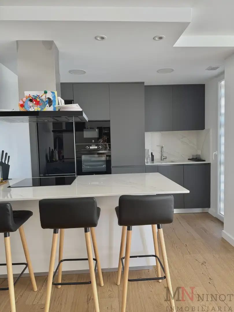 2 Zimmer Apartment zu verkaufen in Benicassim mit Pool Garage - 380.000 € (Ref: 10081674)
