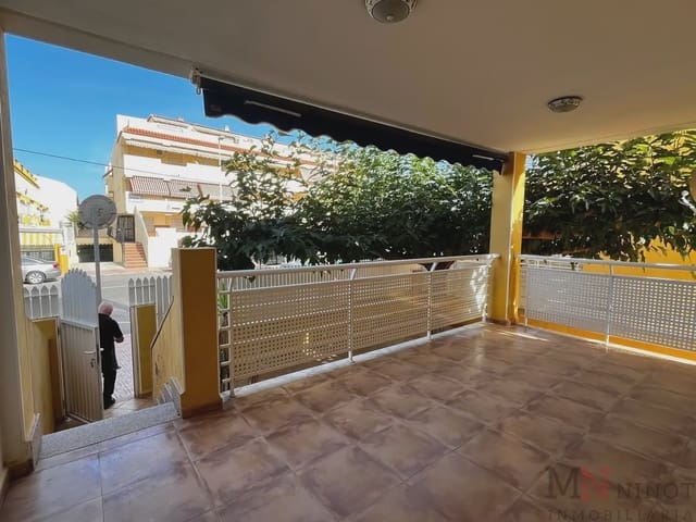 2 soverom Strandleiligheter til salgs i Oropesa  med svømmebasseng garasje - € 220 000 (Ref: 10081675)
