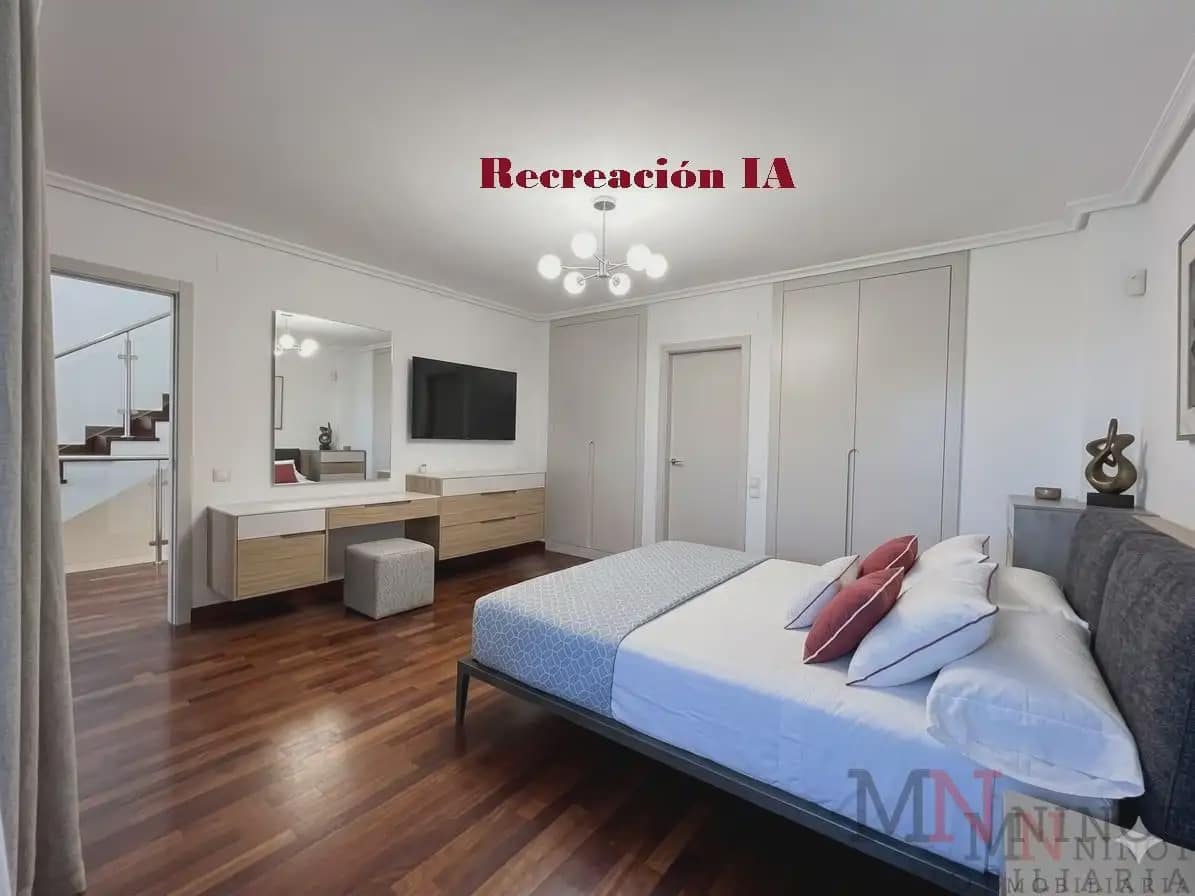 4 slaapkamer Halfvrijstaande villa te koop in Oropesa  - € 650.000 (Ref: 10081677)