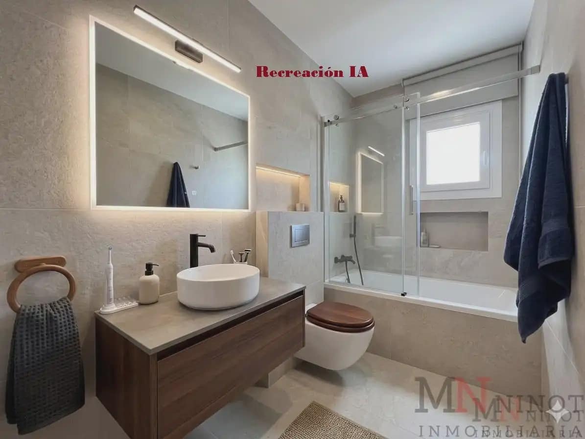 4 slaapkamer Halfvrijstaande villa te koop in Oropesa  - € 650.000 (Ref: 10081677)
