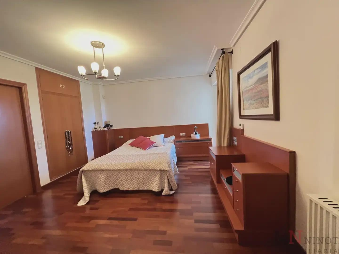 4 slaapkamer Halfvrijstaande villa te koop in Oropesa  - € 650.000 (Ref: 10081677)