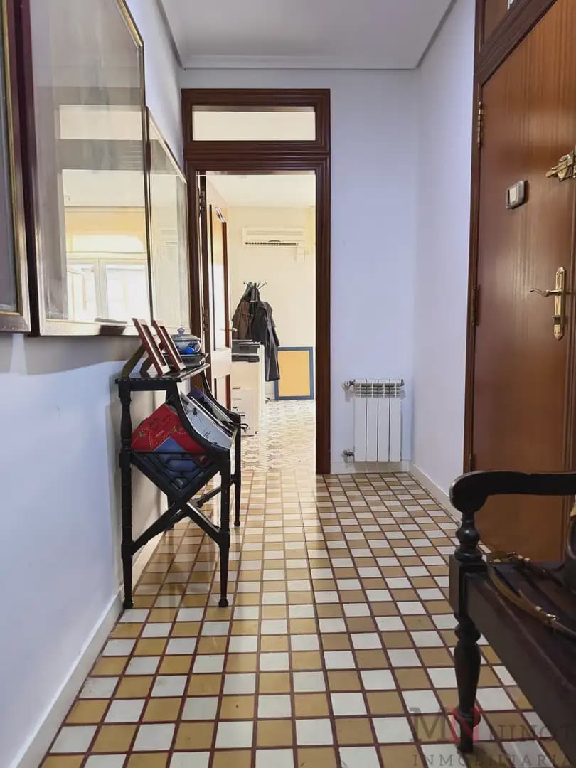 Appartement de 4 chambres à louer à Castello de la Plana - 1 300 € (Ref: 10081684)