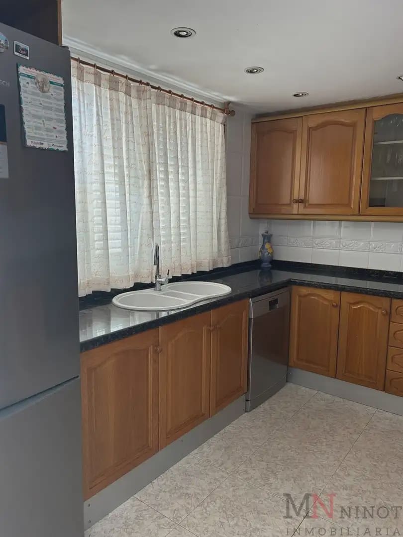 4 soverom Villa til leie i Benicassim med svømmebasseng garasje - € 2 500 (Ref: 10081685)