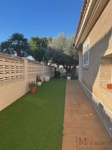 4 sypialnia Willa do wynajęcia w Benicàssim z basenem garażem - 2 500 € (Ref: 10081685)