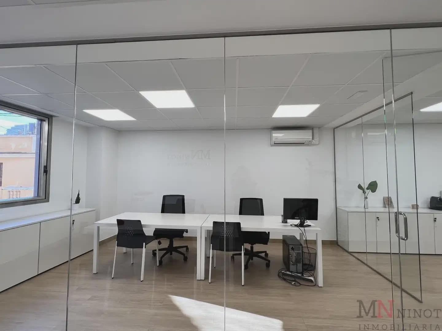 Office for rent in Castello de la Plana - € 350 (Ref: 10117424)