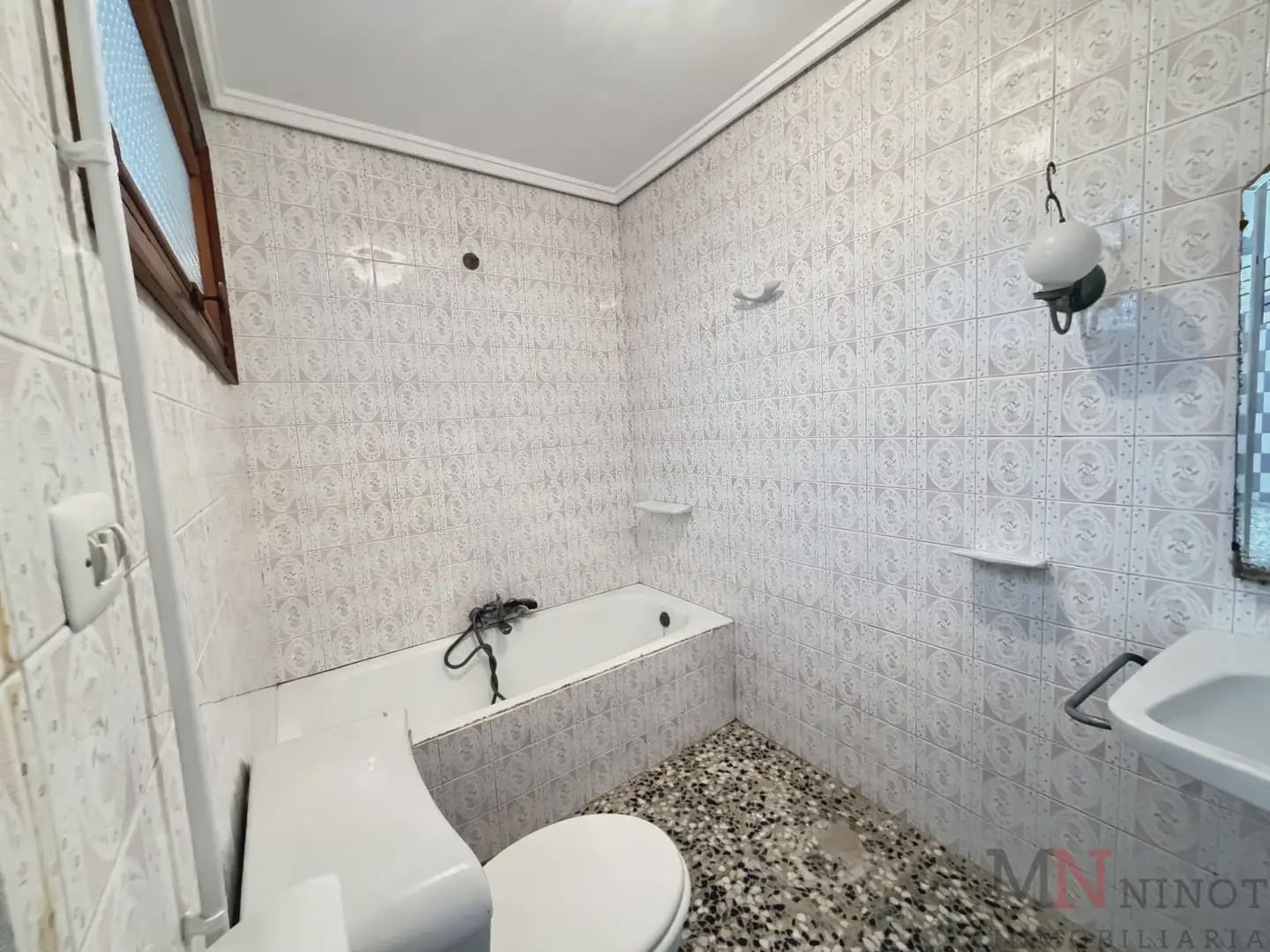 Kaupallinen vuokrattavana paikassa Almassora / Almazora - 650 € (Ref: 10150536)