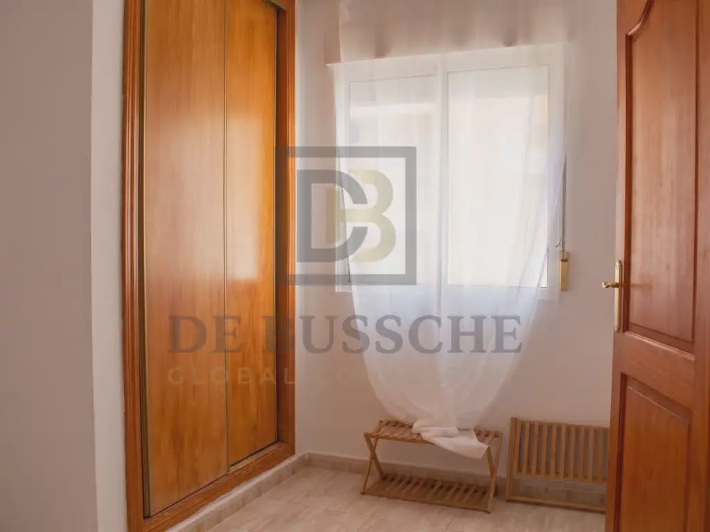 3 sypialnia Mieszkanie do wynajęcia w Torrevieja z basenem - 950 € (Ref: 10081696)