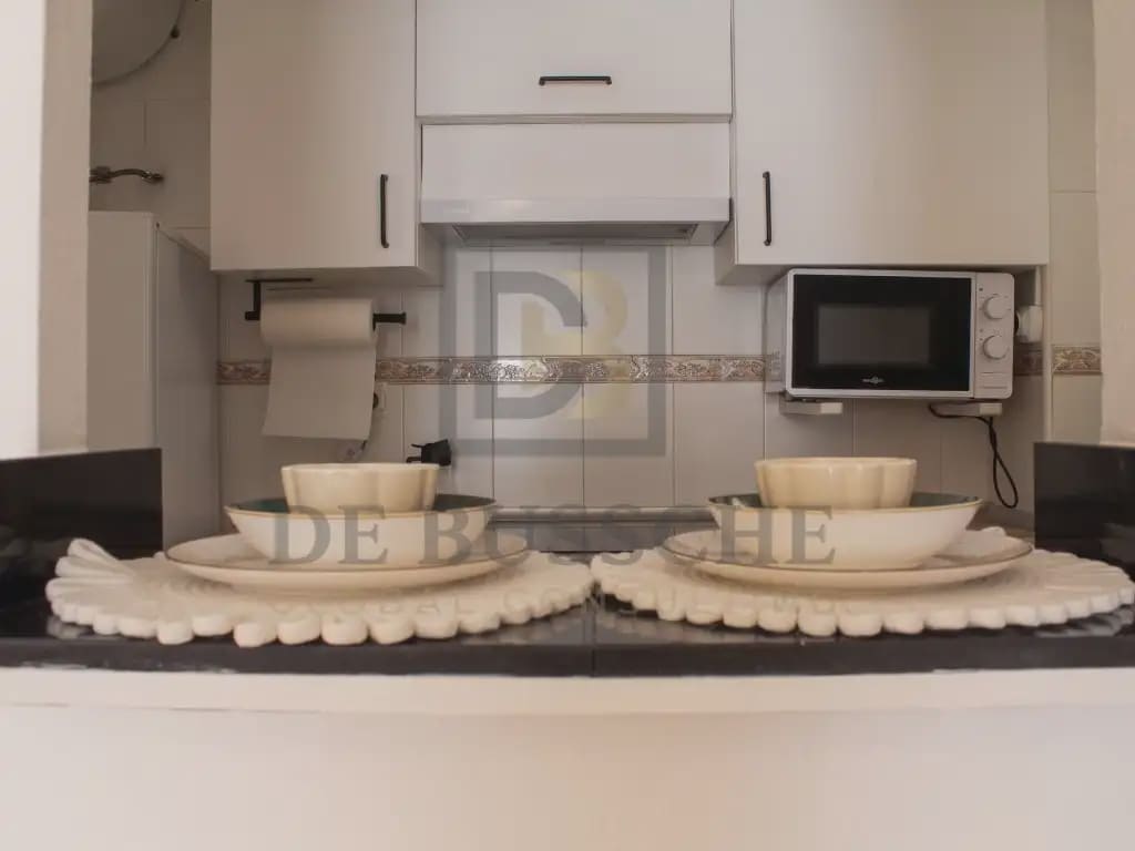 3 sypialnia Mieszkanie do wynajęcia w Torrevieja z basenem - 950 € (Ref: 10081696)