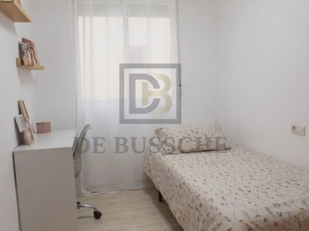 3 sypialnia Mieszkanie do wynajęcia w Torrevieja z basenem - 950 € (Ref: 10081696)