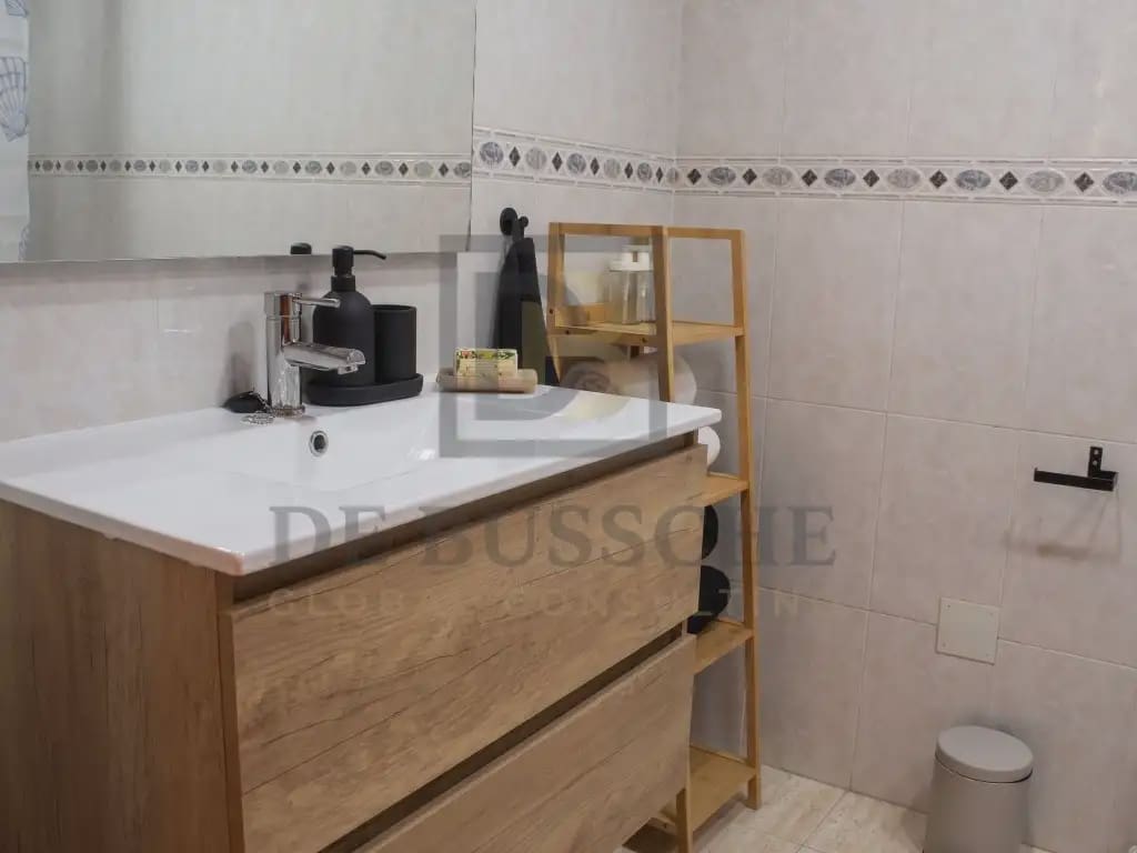 3 sypialnia Mieszkanie do wynajęcia w Torrevieja z basenem - 950 € (Ref: 10081696)