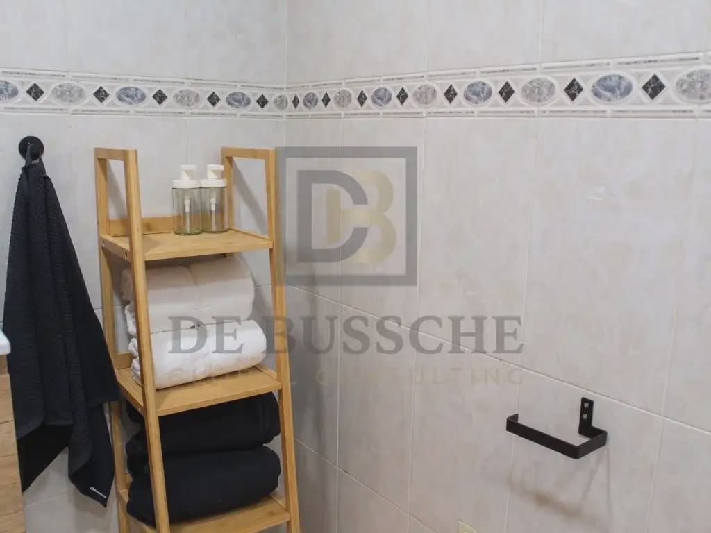3 sypialnia Mieszkanie do wynajęcia w Torrevieja z basenem - 950 € (Ref: 10081696)