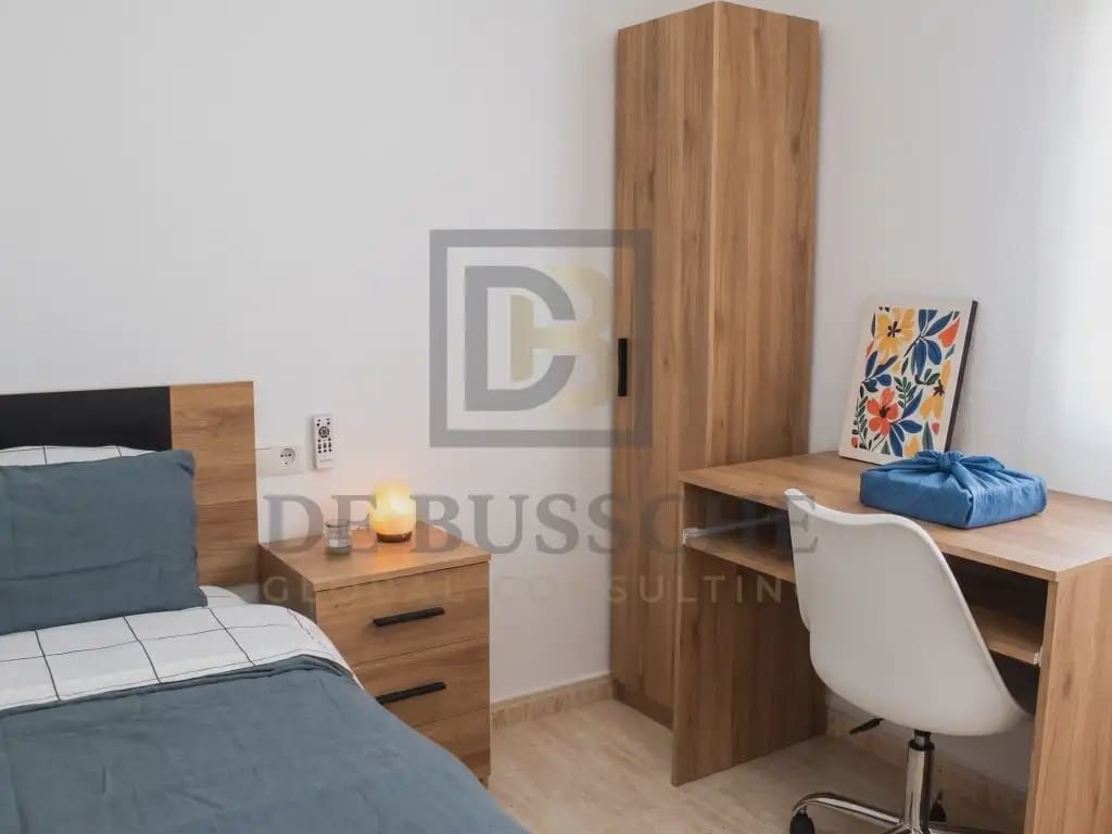 3 sypialnia Mieszkanie do wynajęcia w Torrevieja z basenem - 950 € (Ref: 10081696)