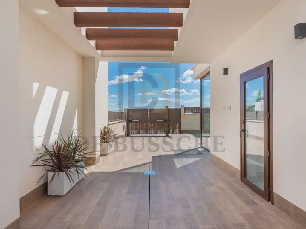 3 sypialnia Willa na sprzedaż w Los Montesinos z garażem - 485 000 € (Ref: 10081697)