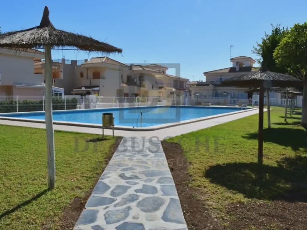 2 Zimmer Apartment zu verkaufen in Orihuela mit Pool - 185.000 € (Ref: 10081708)