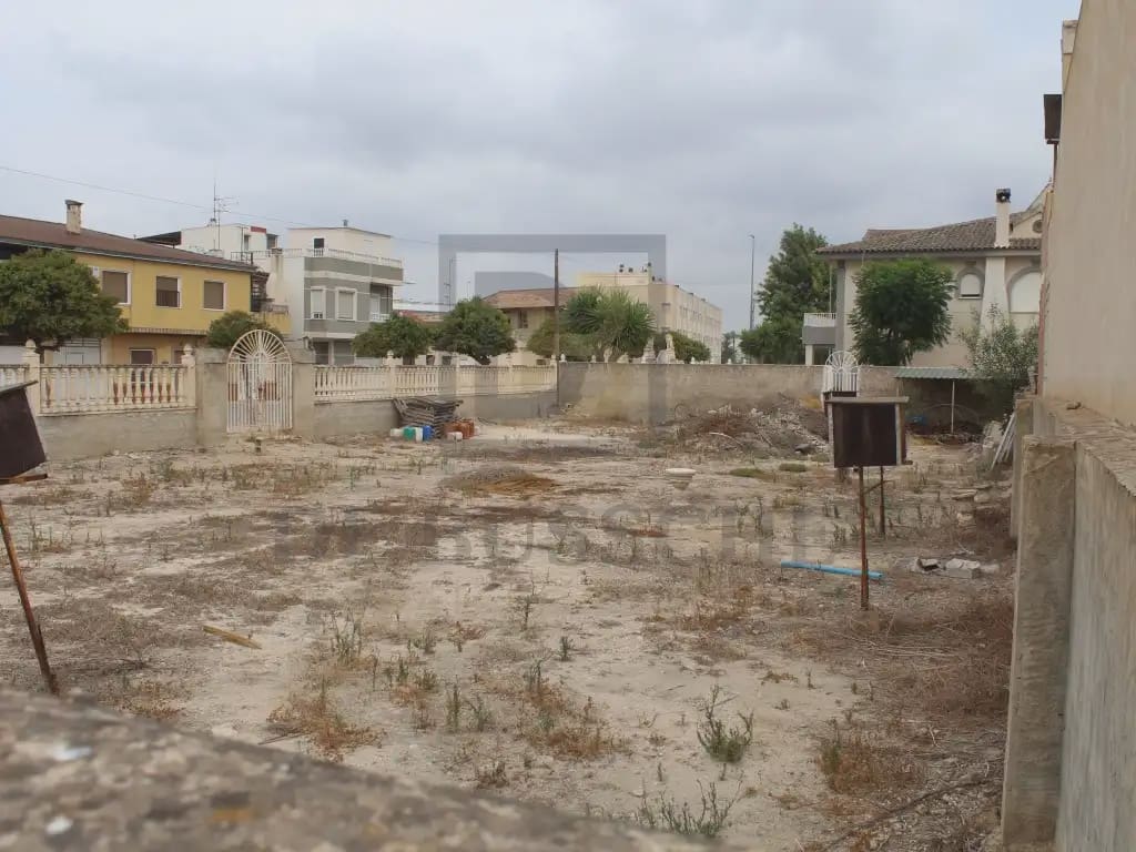 Terreno para Construção para venda em Jacarilla - 320 000 € (Ref: 10081711)