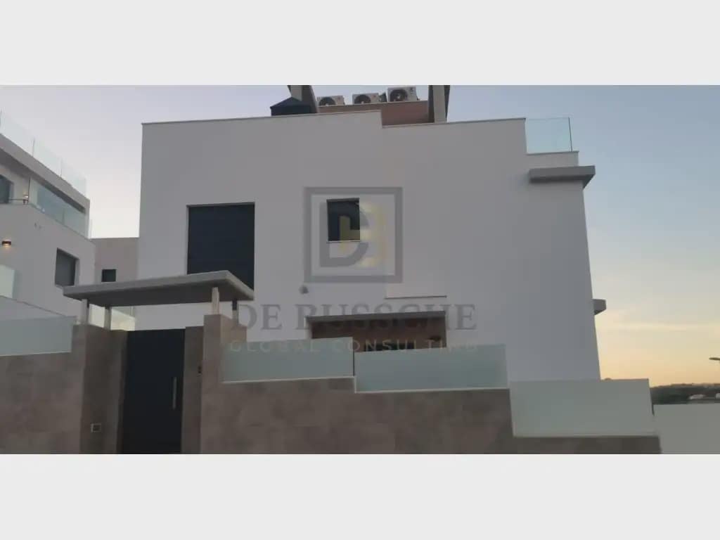 Chalet de 6 habitaciones en Orihuela en venta con piscina garaje - 1.780.000 € (Ref: 10081713)