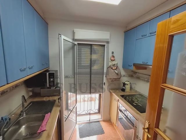 6 soverom Rekkehus til salgs i La Florida, Orihuela med svømmebasseng garasje - € 280 000 (Ref: 10081714)