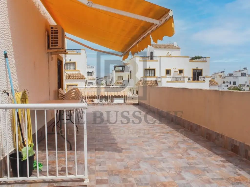 6 soverom Rekkehus til salgs i Orihuela med svømmebasseng garasje - € 280 000 (Ref: 10081714)