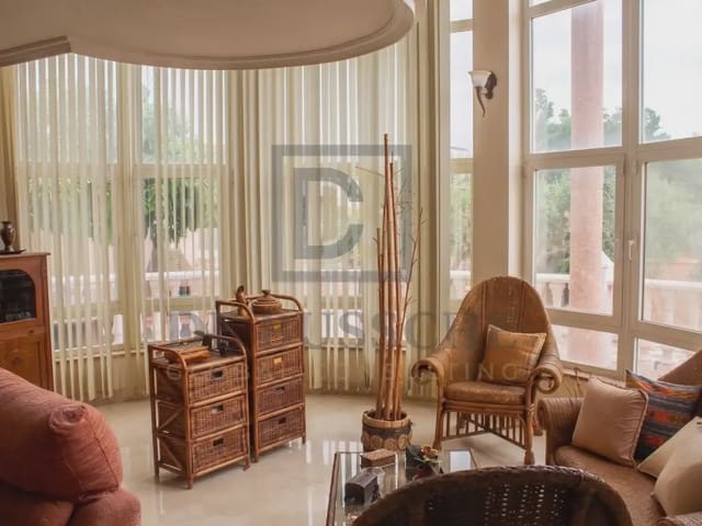 5 soverom Kjedet enebolig til salgs i San Bartolomé, Orihuela med garasje - € 450 000 (Ref: 10081720)