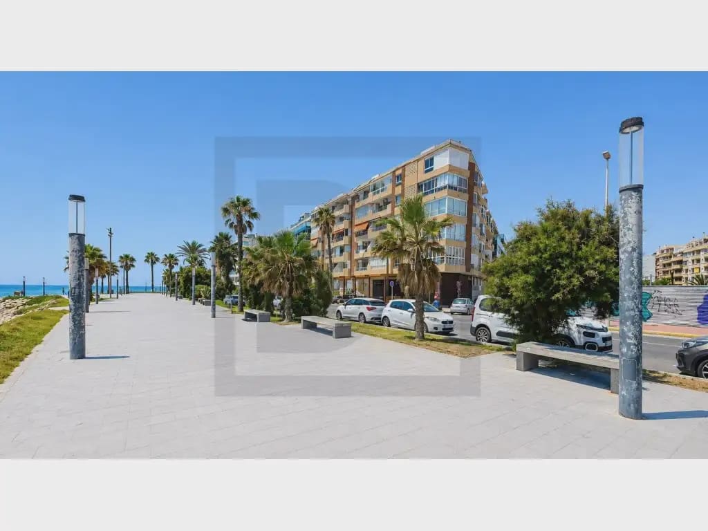 1 soverom Leilighet til salgs i Torrevieja med svømmebasseng garasje - € 170 000 (Ref: 10081721)