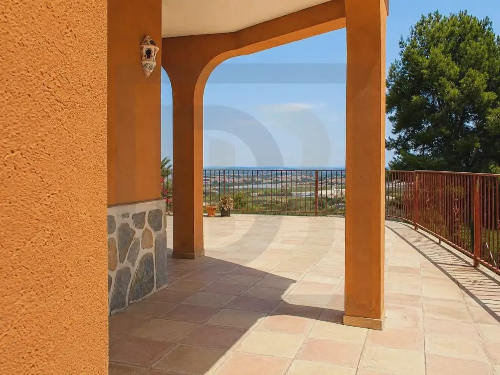 2 soveværelse Finca/Landehus til salg i Orihuela med garage - € 230.000 (Ref: 10081725)