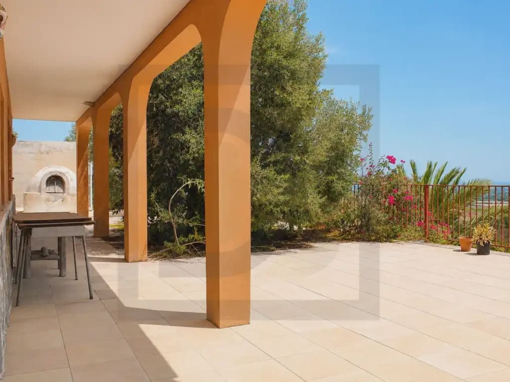 2 soveværelse Finca/Landehus til salg i Orihuela med garage - € 230.000 (Ref: 10081725)