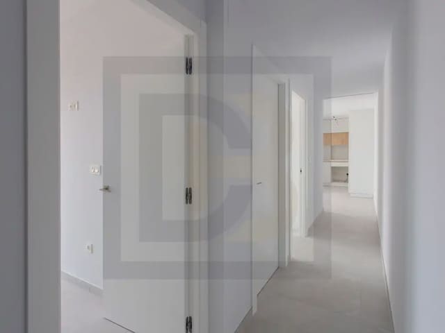 2 quarto Apartamento para venda em Las Piscinas Naturales, Torrevieja - 265 000 € (Ref: 10081729)