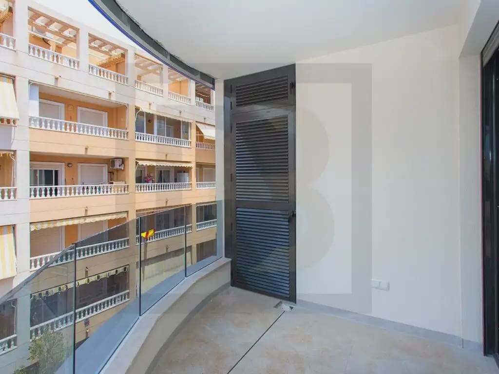 2 quarto Apartamento para venda em Torrevieja - 265 000 € (Ref: 10081729)