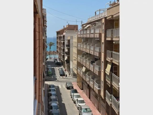 2 quarto Apartamento para venda em Las Piscinas Naturales, Torrevieja - 265 000 € (Ref: 10081729)
