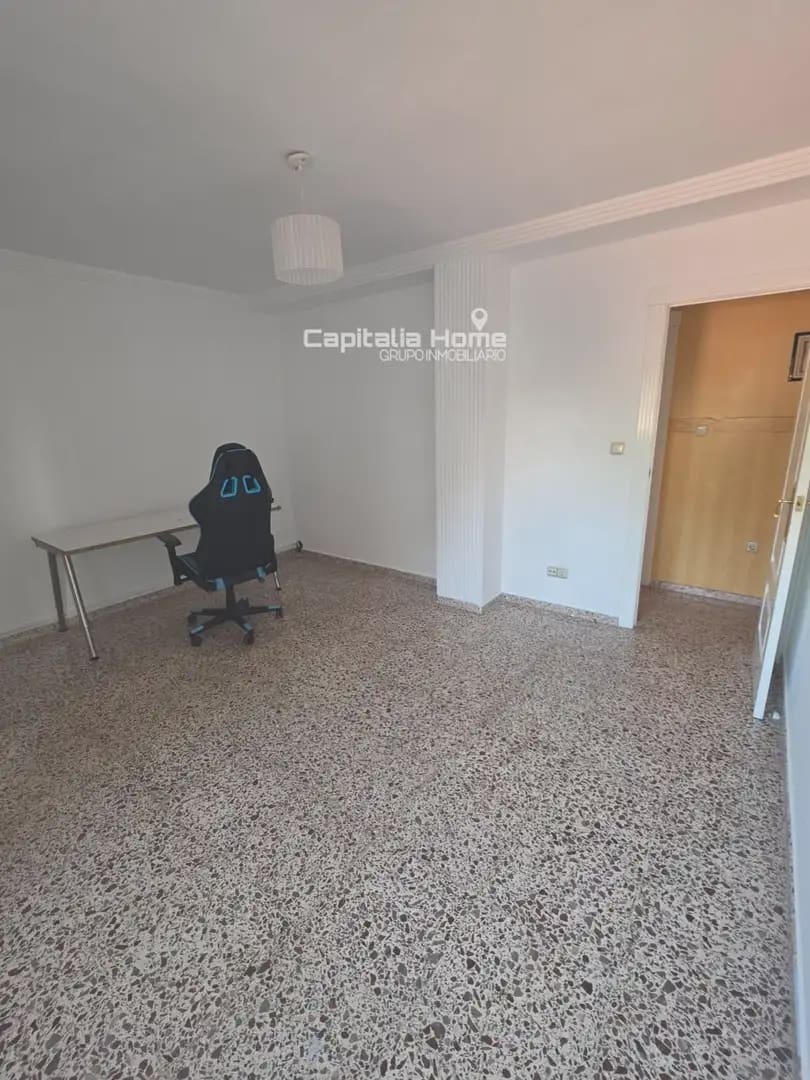 4 quarto Apartamento para venda em Ibi - 140 000 € (Ref: 10081603)