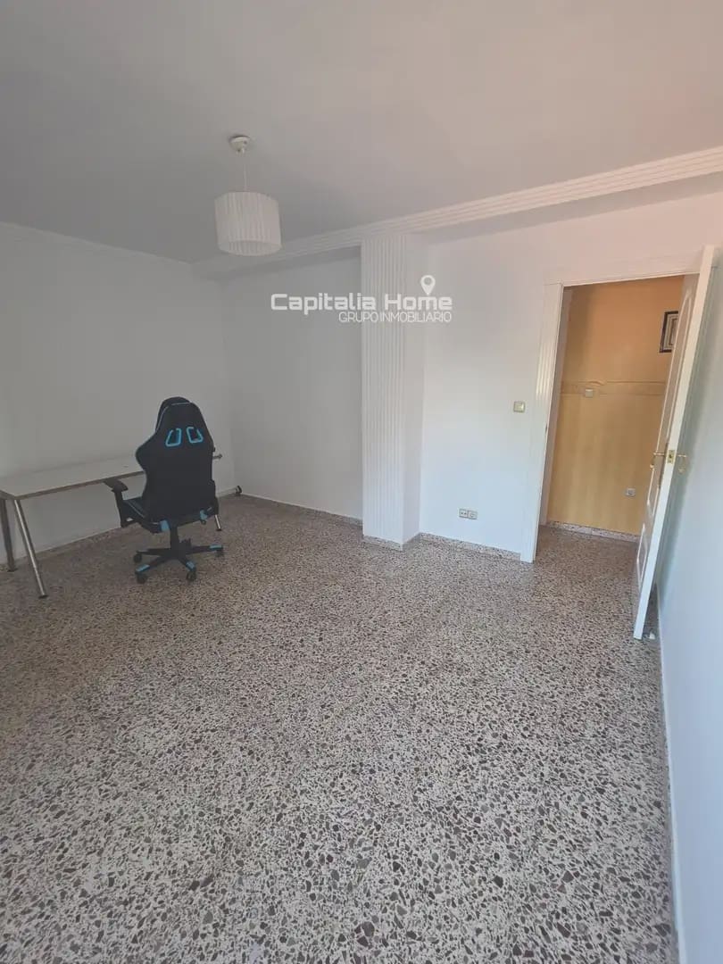 4 quarto Apartamento para venda em Ibi - 140 000 € (Ref: 10081603)