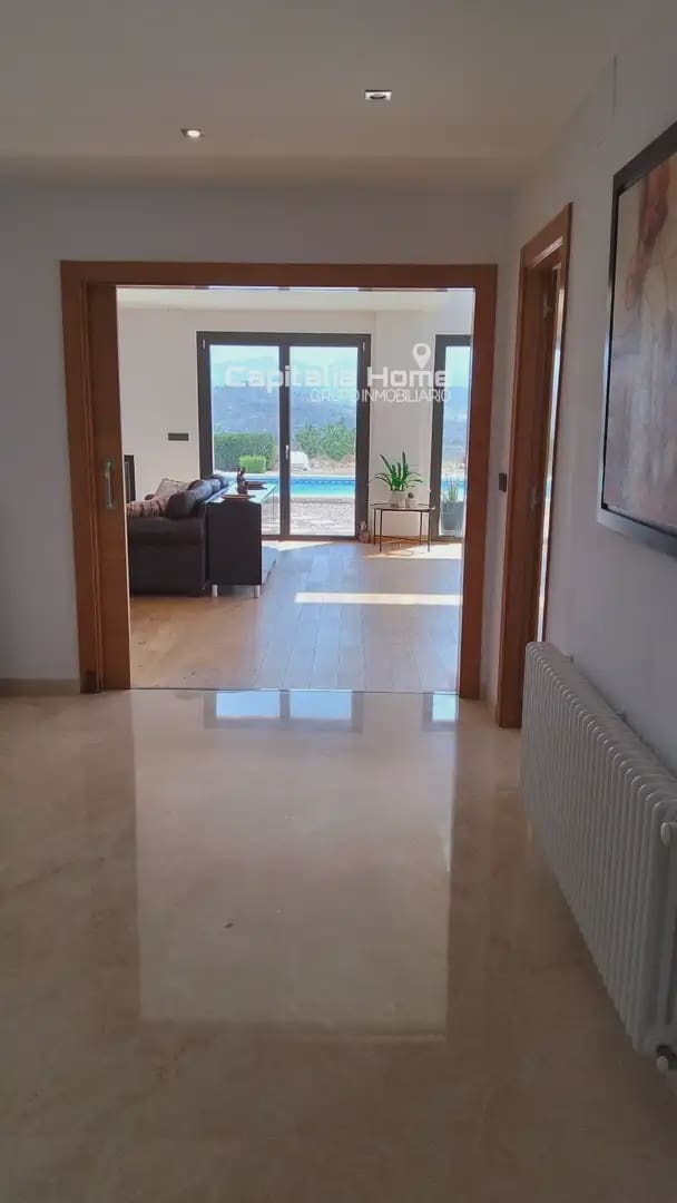 7 Zimmer Villa zu verkaufen in Relleu mit Pool Garage - 765.000 € (Ref: 10081614)