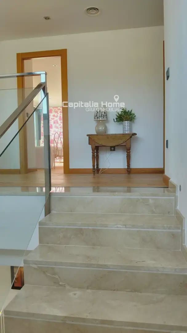 7 Zimmer Villa zu verkaufen in Relleu mit Pool Garage - 765.000 € (Ref: 10081614)