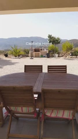 7 Zimmer Villa zu verkaufen in Relleu mit Pool Garage - 765.000 € (Ref: 10081614)